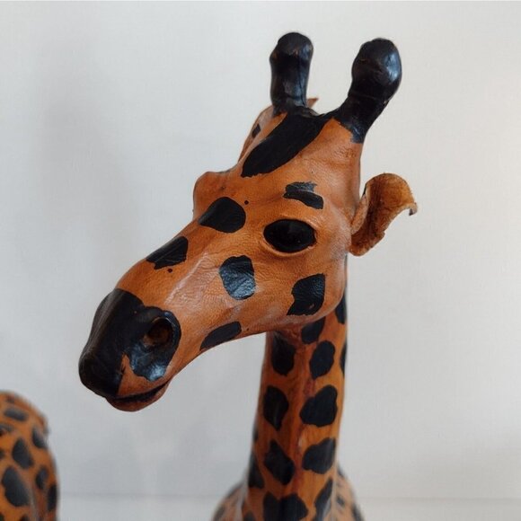 Vtg Set Of Hand Crafted Leather Wrapped Giraffe Figurines Statues 16" Glass Eye - Picture 7 of 13